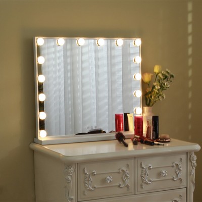 Light mirror bedroom deals