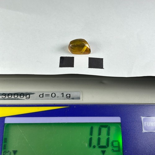 NATURAL MEXICAN PERFORATED OVAL AMBER CABOCHON 5.0 Cts/ 1.0 grams. REAL AMBER - Picture 11 of 11
