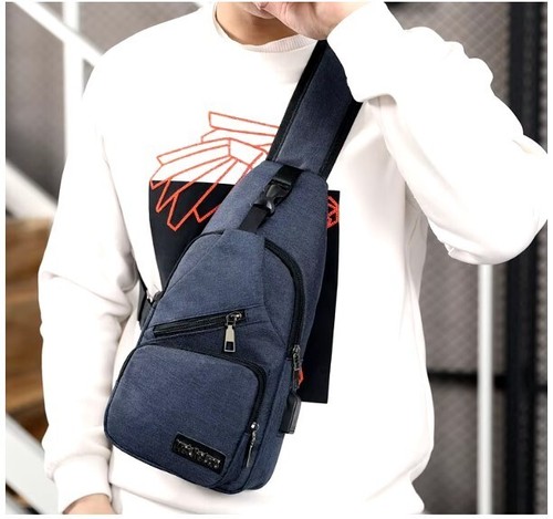 Bandolera informal para hombre con puerto de carga USB | Mochila de hombro en el pecho - Imagen 3 de 19