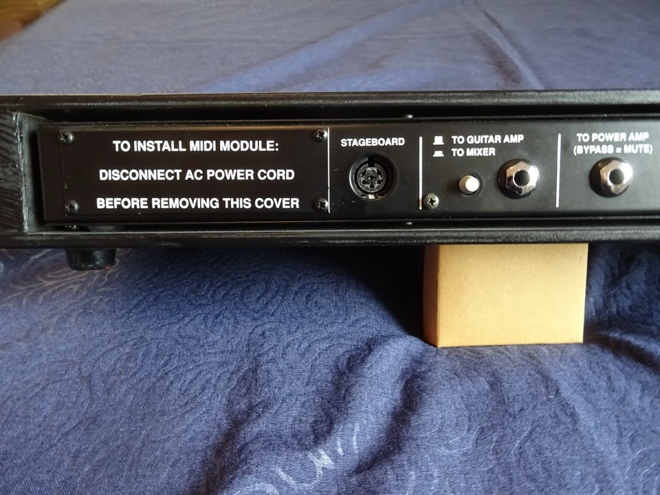 Hughes & Kettner Preamp Vorverstärker Gitarre - Bild 4 von 4