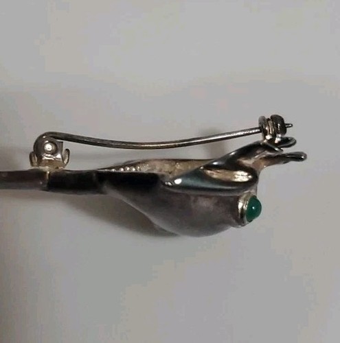 Sterling Silver Leaping Puffy Frog Brooch Pin Green Eyes 925 - Picture 6 of 8