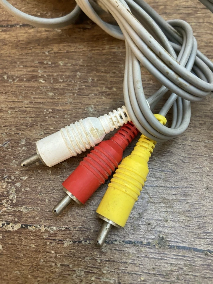 Official OEM Nintendo Wii And Wii U Audio Video AV Cable Cord - Image 3 of 3