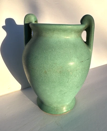 Weller Pottery Arts & Crafts Matte Green 1920-30s Art Pottery Vase Signed