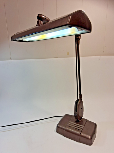 Vintage 1950s? DAZOR 2324 Floating Fixture Industrial Drafting Desk Lamp - Picture 3 of 16