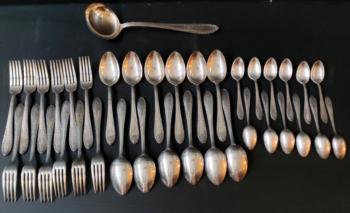 MENAGERE 37 PIECES PLAQUE ARGENT DEETJEN