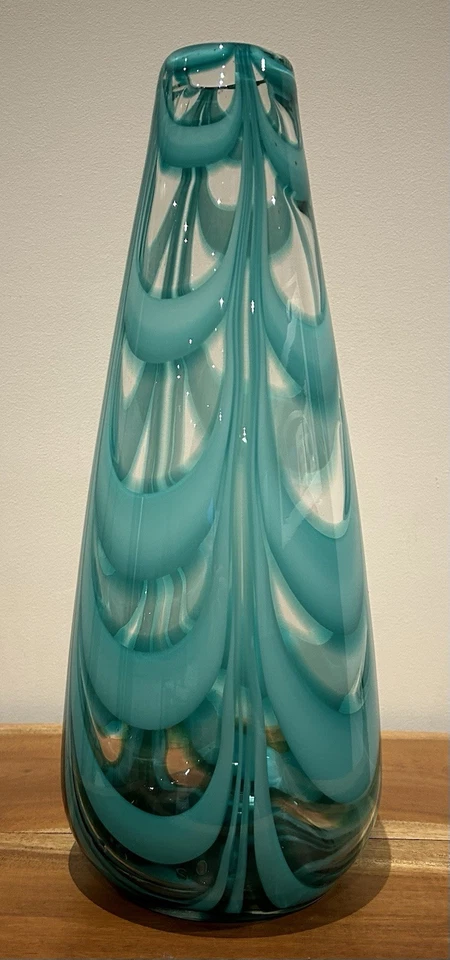 Hand Blown Art Glass Vase  Teal Sea Foam Pulled Feather Swirl Studio Art 40cm H - image 3 of 4