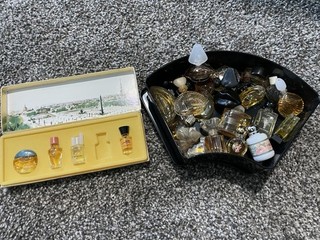 Lot Of 24 Vintage Mini Perfume Bottles View Pics For Condition