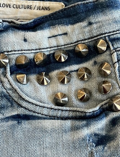 LOVE CULTURE Light Wash Denim Cut Off Jean Shorts W/Spikes Waist: 27” Sz Small - Picture 7 of 9