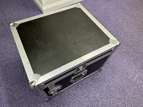 Allen & Heath Mix wizard WZ3 14:4:2 + Crown XLS 202 in a flight case - Picture 16 of 17