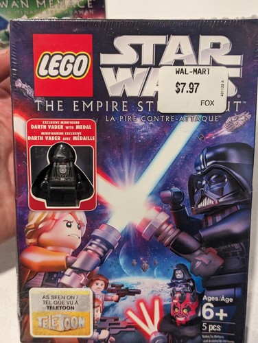 NEW LEGO Star Wars: Empire Strikes Out & Padawan Menace Blu-ray/DVDs MINIFIGURES - Picture 3 of 10