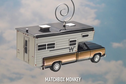 1990 Dodge D250 Winnebago slide-in Camper Vintage Style Pickup Truck Ornament - Picture 8 of 12