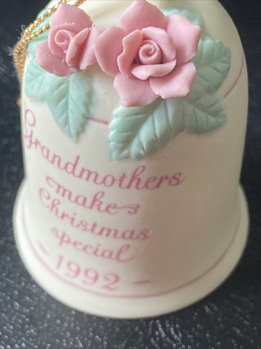 1992 - "Großmütter machen Weihnachten besonders" - hängende Glocke Ornament - AGC - Taiwan - Bild 3 von 12