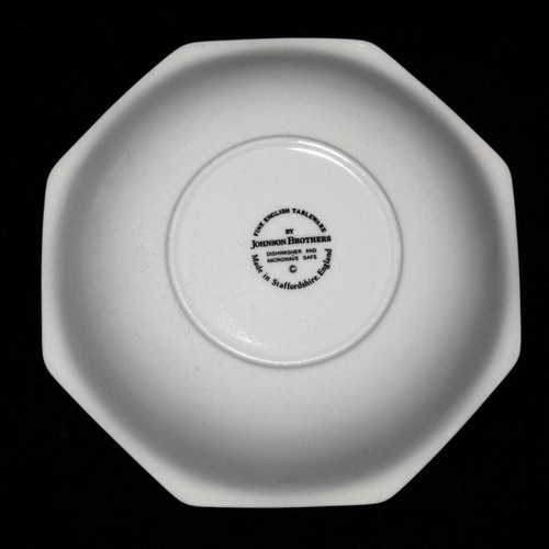 Johnson Bros "HERITAGE WHITE" Saucer(s) for tea cup - Made in England - LIKE NEW - Picture 6 of 10