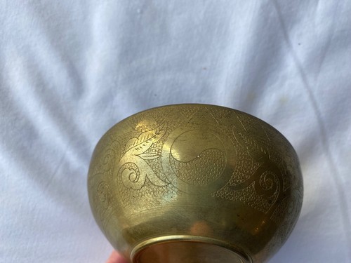 Vintage Solid Brass Etched Decorative Heavy 4 inch Bowl - Picture 5 of 6