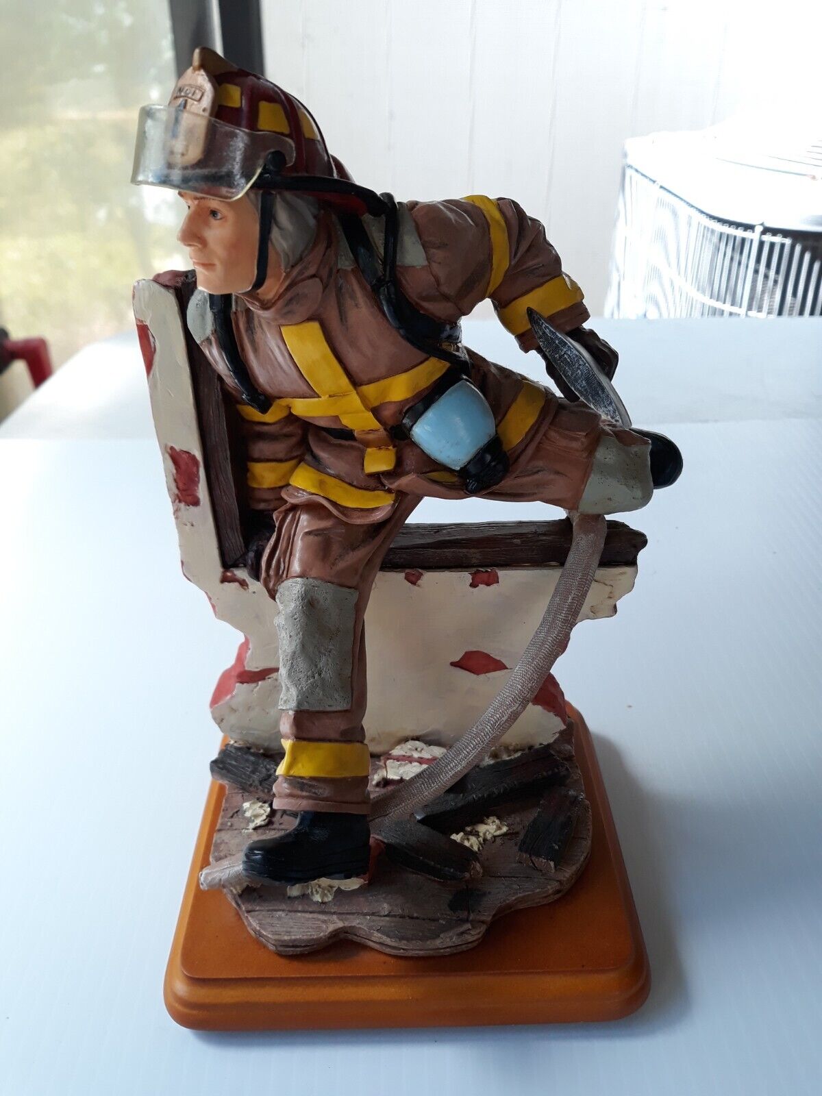Picture 1 of 3