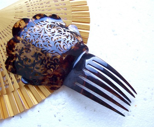Victorian hair comb faux tortoiseshell Spanish style hair ornament - Picture 5 of 12