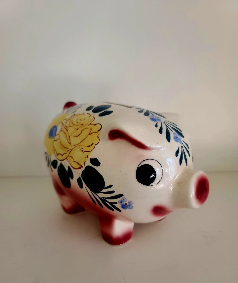 Hand piggy bank discount