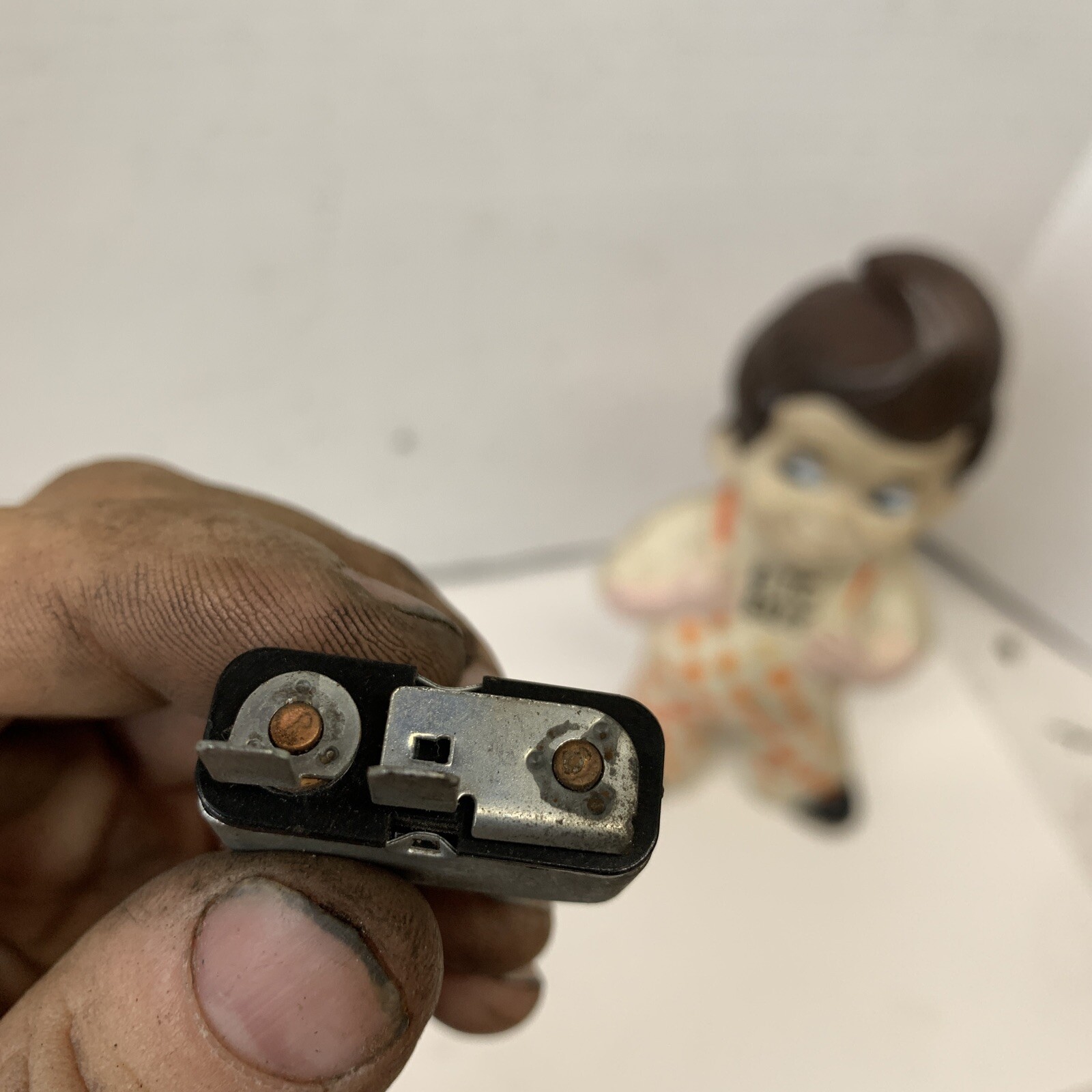 Ford D9ZB14526AA Fuse For Windshield Wiper Motor 6 Amp 2 Blades for