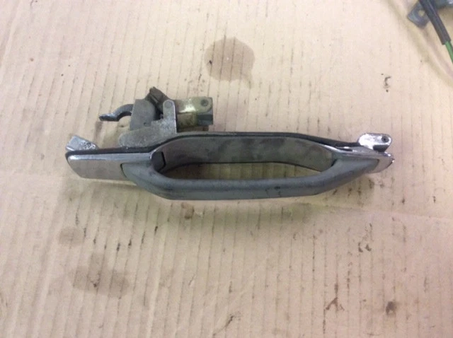 91 90 89 88 87 86 梅赛德斯 420SEL 560SEL 右后外门把手拉 — 第 2/3 张图片