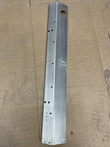 Peterbilt 379 Sleeper Corner Stiffener Brace used - Picture 4 of 7