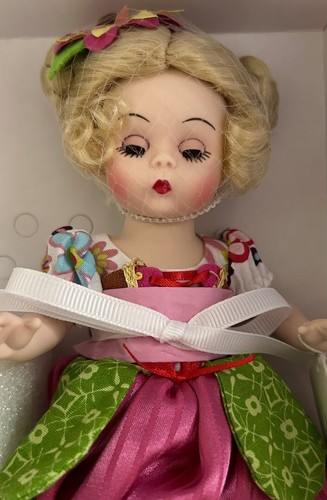Perfect 2011 Madame Alexander 8” Doll, Little Thumbkins 61755 NIOB w/Tag & Cards - Picture 3 of 11