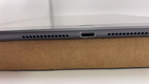 Apple iPad 7th Gen 32GB Wi-Fi 2019 A2197 iPad OS , Good Condition UK - Picture 18 of 24