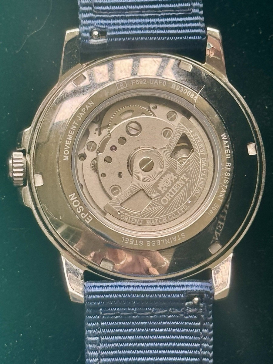 VINTAGE NOS ORIENT MENS WATCH NOS IN BOX STYLE F692-UAF0