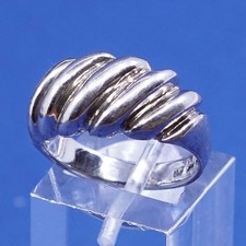 Size 7, vtg Sterling silver handmade ribbed ring, 925 statement ring w/ wave