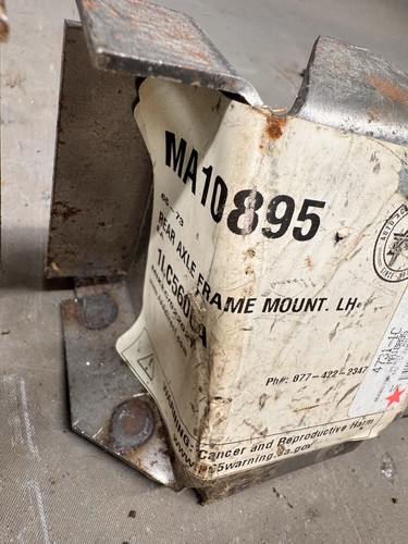 Ford Mustang 1965-1973 eje diferencial trasero carcasa marco monta placas 9" - Imagen 5 de 13