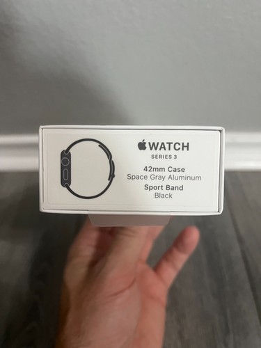 Apple Watch Series 3 42mm Aluminium Case with Sports Band - Space Gray/Black - Photo 3 sur 4