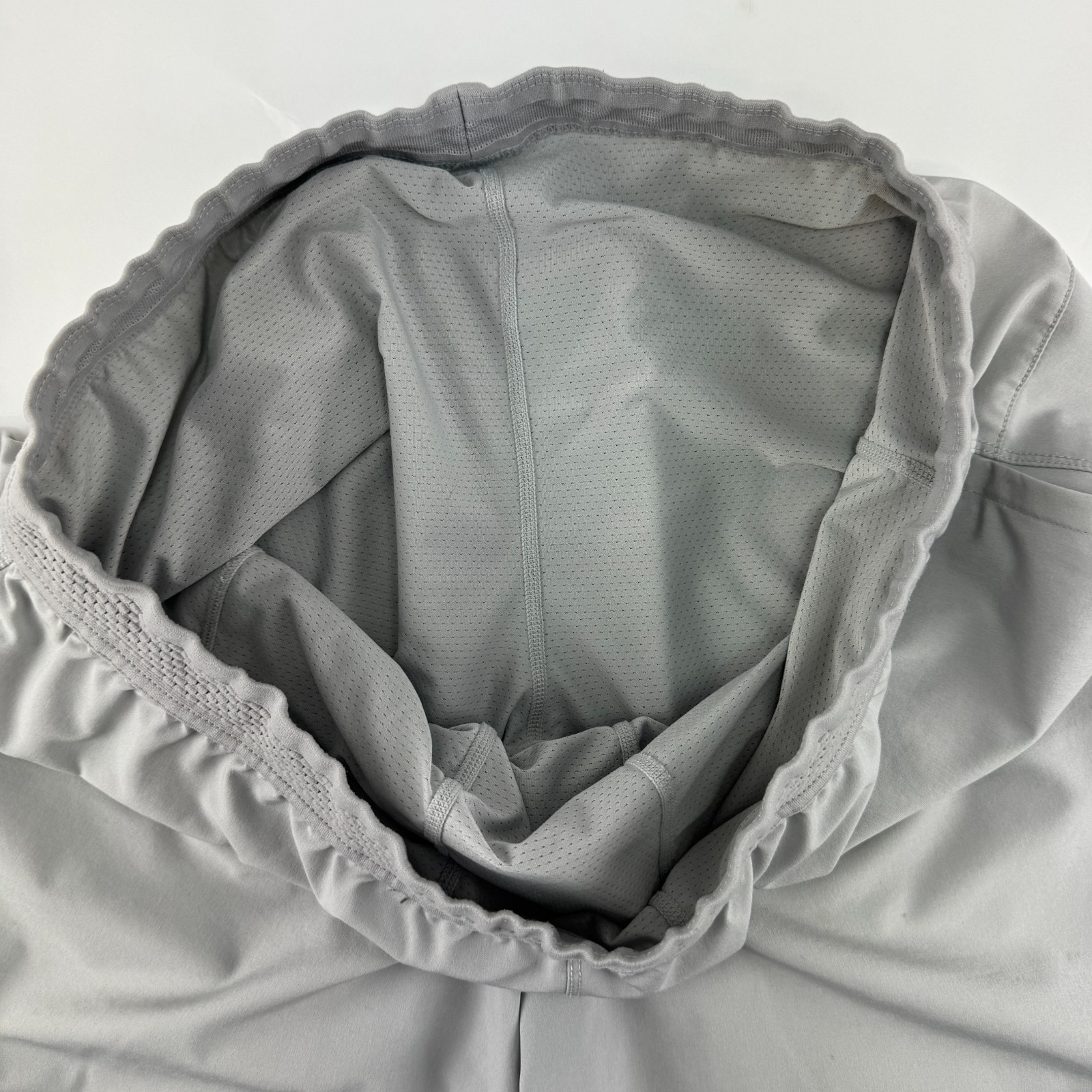 Fabletics Shorts Men Large Gray Lined Performance… - image 4