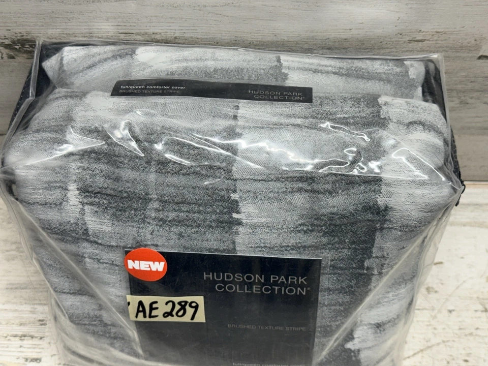 Funda nórdica Hudson Park textura cepillada rayas completa/queen gris nueva Foto 2 de 4
