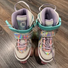 SULIFEEL Rainbow Light Up Quad Roller Skates Adjustable Kids Shoe Size 9c-13c