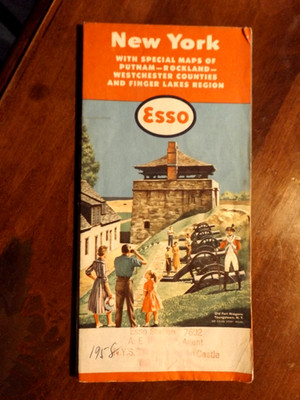 1958 Esso Road Map: New York City and Putman Rocklands Westchester Finger Lakes