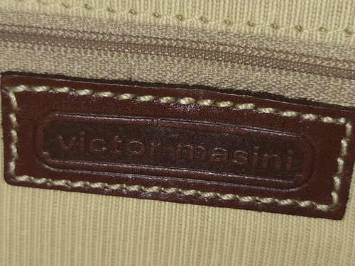 Victor Masini Leather Clutch With Textured, Reptile-like Pattern Brown - Picture 9 of 16