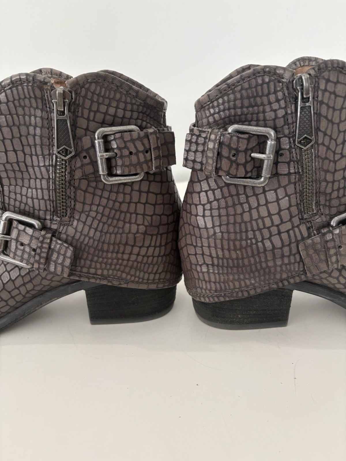 Western DONALD J PLINER Python-Embossed Leather Z… - image 7