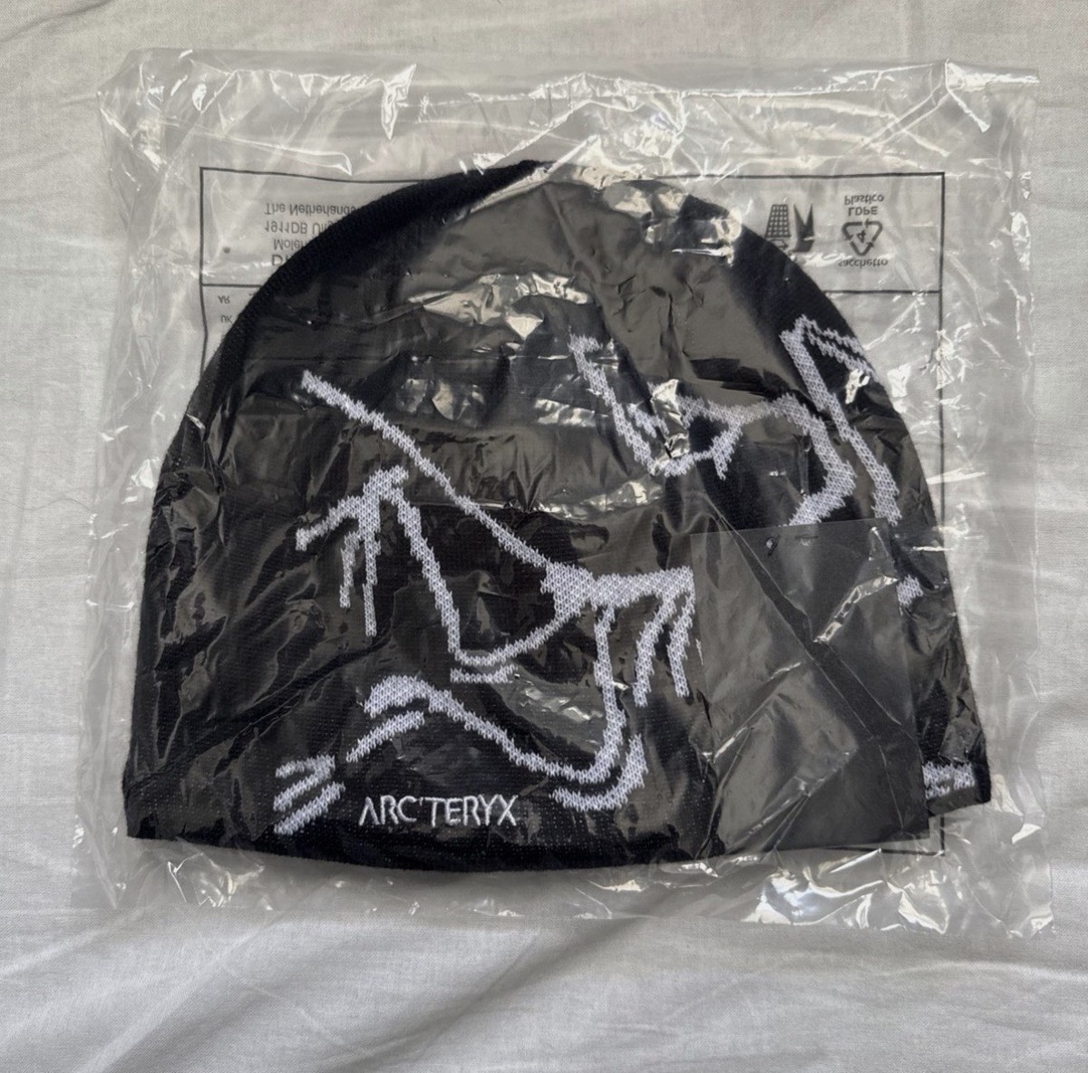 Arcteryx Bird Head Toque Beanie Color: Orca Black Arcteryx Winter