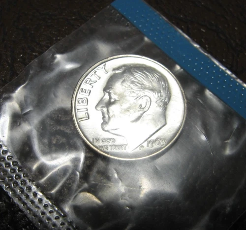 1963 Roosevelt Dime  Silver  in original Mint Cello