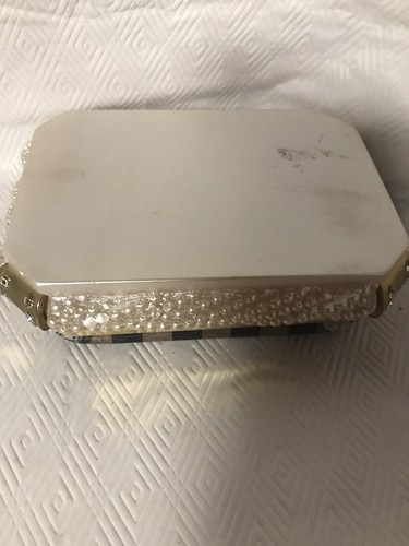 BEADED SKULL WHITE ONYX TRINKET BOX - Picture 8 of 12