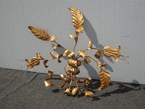 Vintage Hollywood Regency Gold Metal Leaf Wall Decor Candelabra - Picture 4 of 12