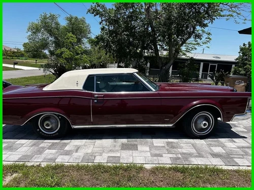 1969 Lincoln Continental Mark III Luxury Coupe