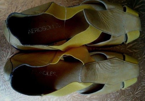 Gorgeous AEROSOLES Yellow LEATHER Women Size 7 M Cut-Out Beige Sole Sandals - Picture 4 of 5
