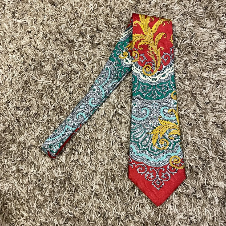GIANNI VERSACE VINTAGE AÑOS 90 PAISLEY BRILLANTE SEDA ROCOCÓ ITALIA ROJO VERDE PLATA Foto 2 de 4
