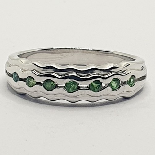 9ct Wave Peridot Eternity Seven Stones Band Yellow Gold Ring Size N Hallmarked - Picture 4 of 24