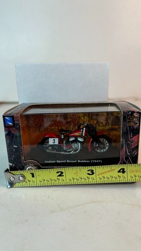 New Ray 1:32 Scale 1947 Indian Sport Scout Babber Motorcycle - Picture 5 of 5