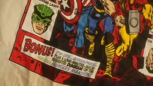 OFFICIAL MARVEL AVENGERS #1 COVER T-SHIRT WHITE SIZE L - MARVEL LOGO ON FRONT - Picture 8 of 12