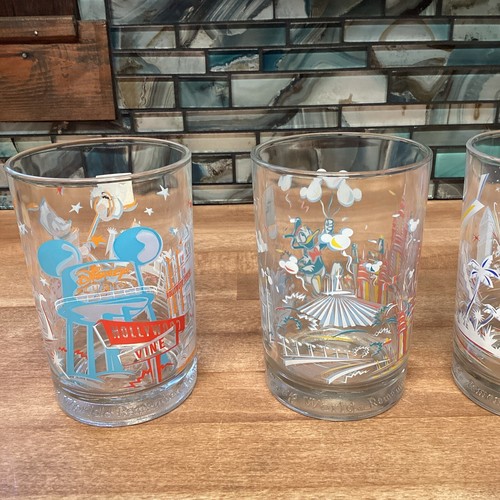Juego de 4 vasos de recuerdo Remember The Magic Walt Disney World 25 aniversario - Imagen 6 de 9