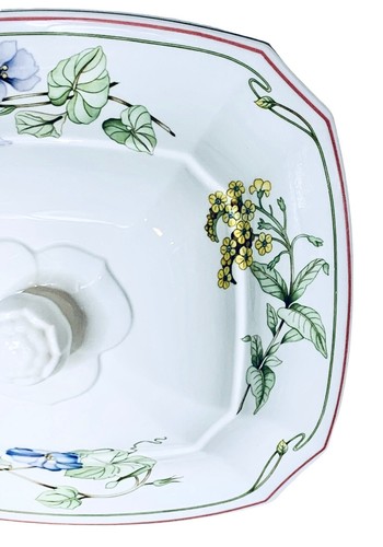 Villeroy & Boch Germany CLARISSA White Flowers Bone Vegetable Dish & Lid - Picture 11 of 13