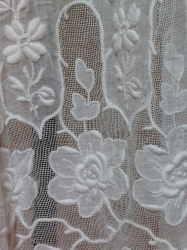 1920s White Cotton Trapunto And Net Summer Dress SM - Picture 5 of 9
