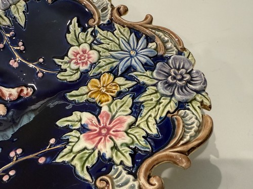 Antique Majolica Pottery Cobalt Oval Angel, Flowers Wall Plate, 13 1/2" x 10 1/2 - Picture 3 of 6